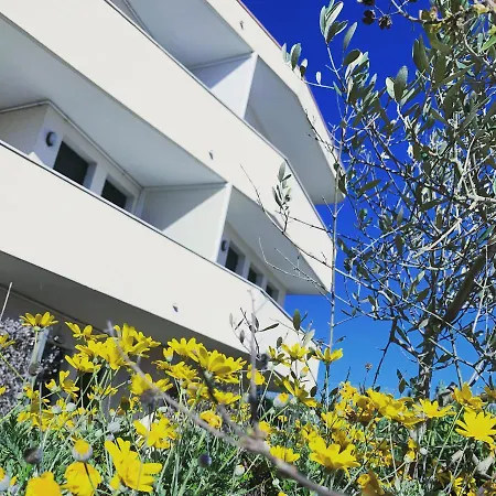 Eurobeach Aparthotel 3*