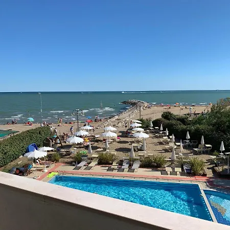 Aparthotel Eurobeach